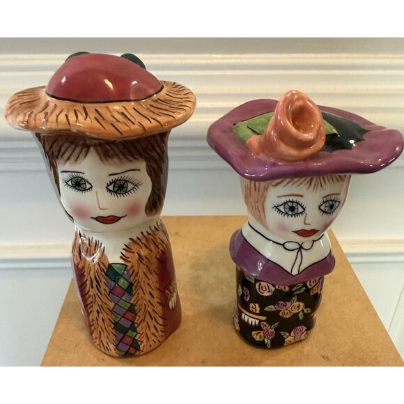 Ganz Pati’s People Hand Painted Ceramic Lady Salt Pepper Shakers Whimsical - Picture 2 of 7